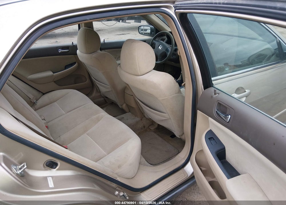 2005 HONDA ACCORD LX VIN: 1HGCM56405A005999