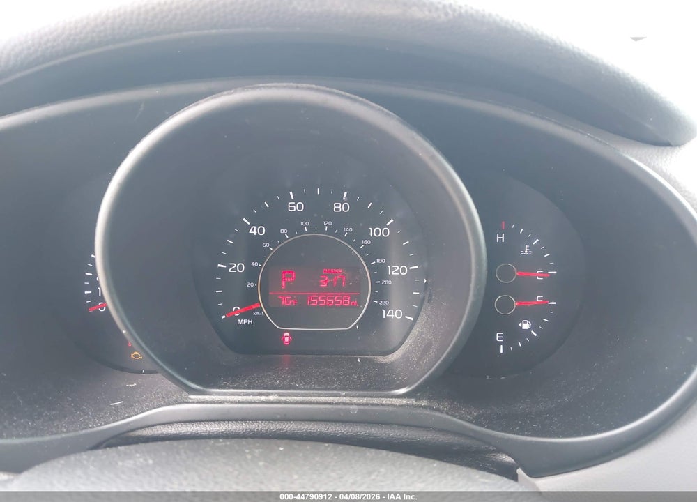 2014 KIA SOUL + VIN: KNDJP3A54E7023730