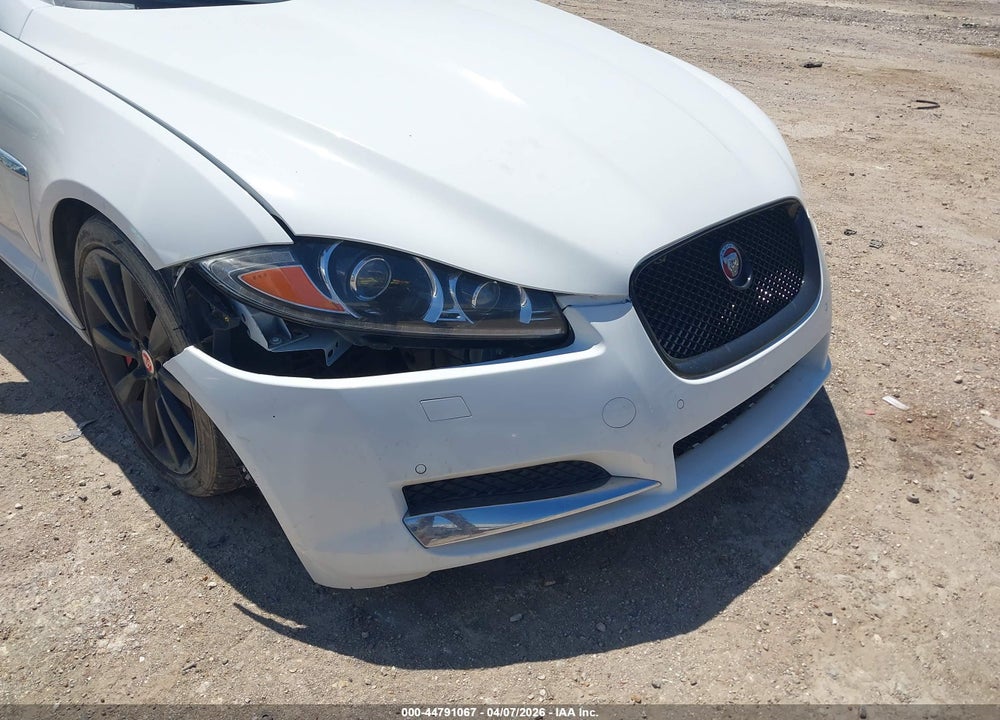 2014 JAGUAR XF V6 SC VIN: SAJWA0EX8E8U33332