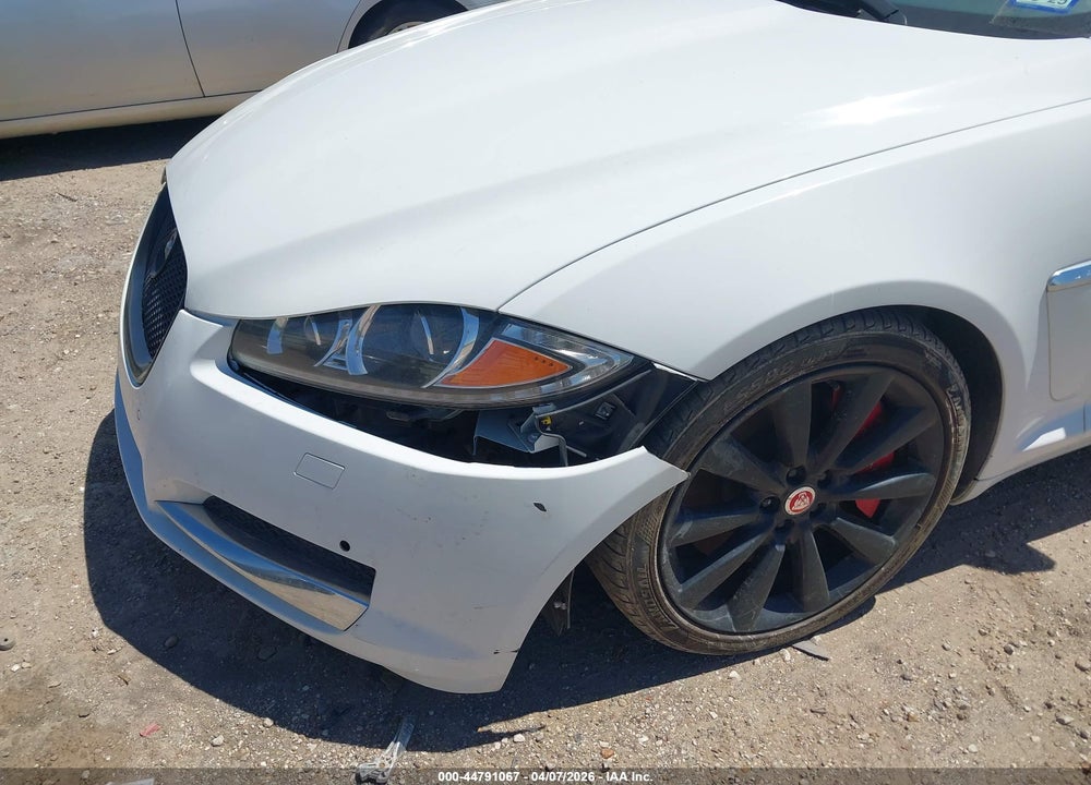 2014 JAGUAR XF V6 SC VIN: SAJWA0EX8E8U33332