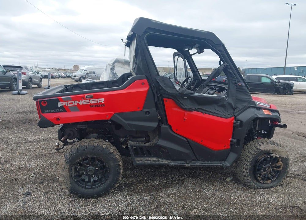 2022 HONDA SXS1000 M3 VIN: 1HFVE04B3N4600066