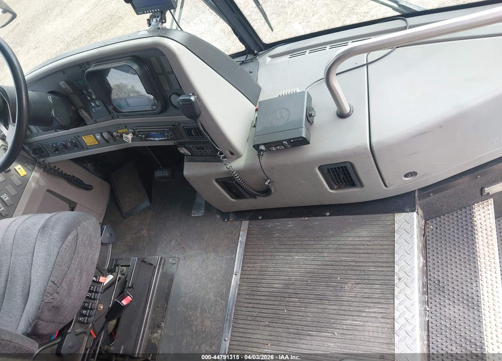 2013 THOMAS TRANSIT BUS VIN: 1T7YU2E20D1152845