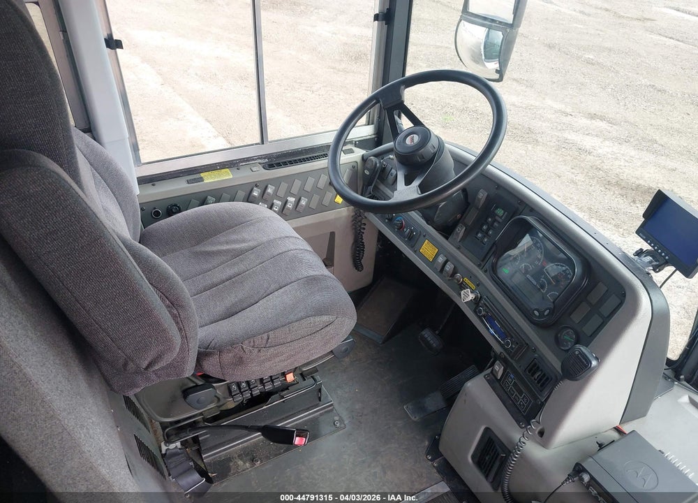 2013 THOMAS TRANSIT BUS VIN: 1T7YU2E20D1152845