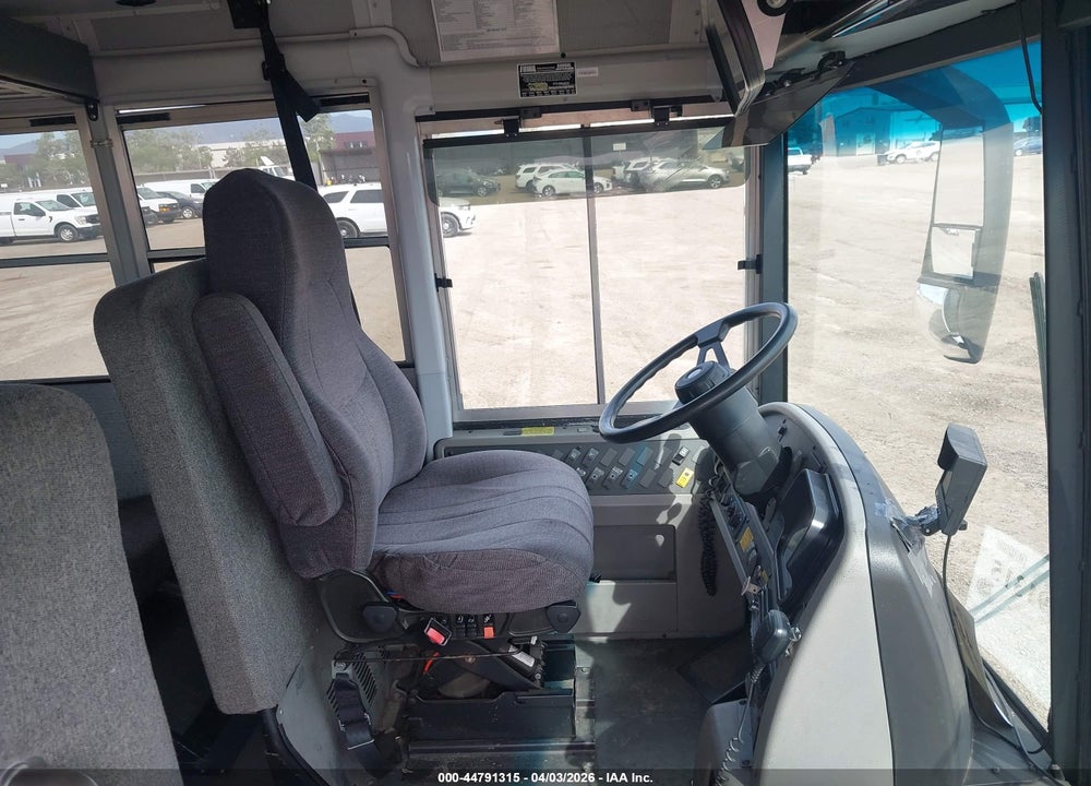 2013 THOMAS TRANSIT BUS VIN: 1T7YU2E20D1152845