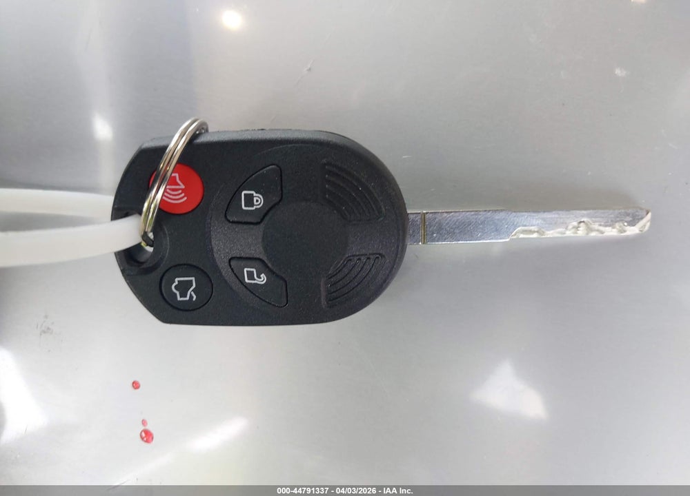 2018 FORD ESCAPE SEL VIN: 1FMCU0HD2JUA37307