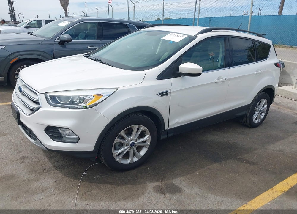 2018 FORD ESCAPE SEL VIN: 1FMCU0HD2JUA37307