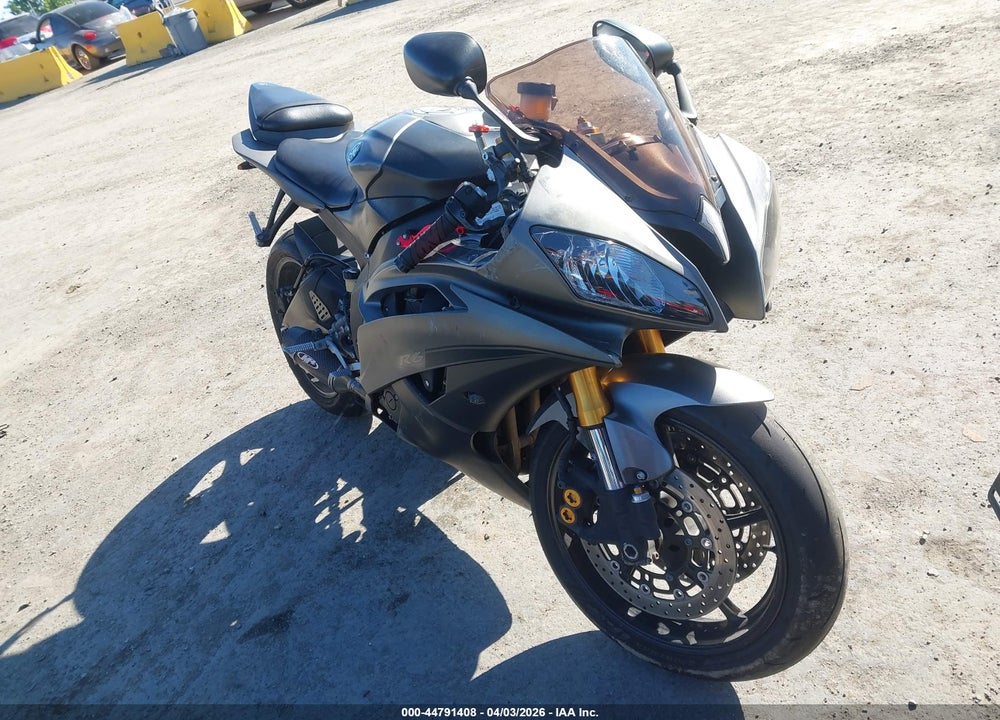 2014 YAMAHA YZFR6 C VIN: JYARJ16Y5EA008213