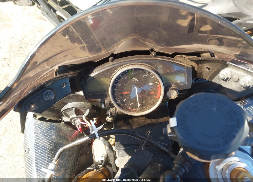 2014 YAMAHA YZFR6 C VIN: JYARJ16Y5EA008213