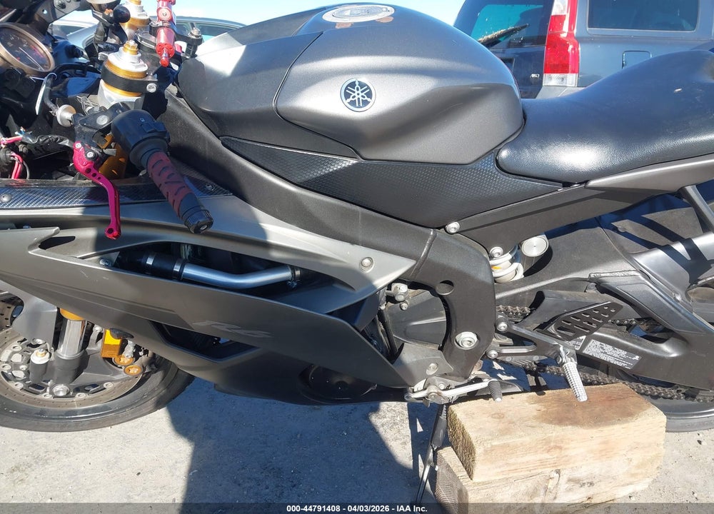 2014 YAMAHA YZFR6 C VIN: JYARJ16Y5EA008213