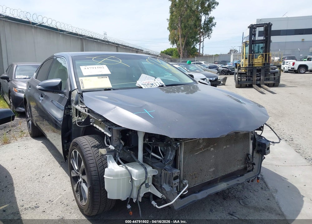 2016 TOYOTA AVALON XLE PLUS VIN: 4T1BK1EB4GU213874