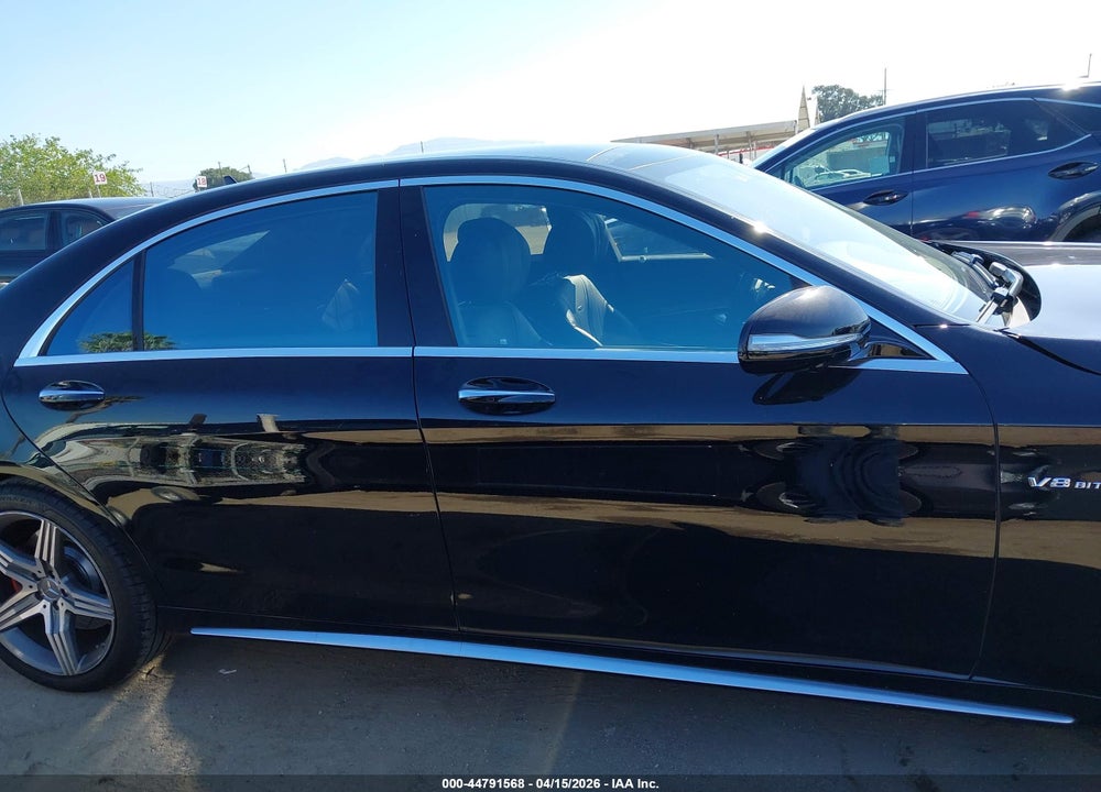 2015 MERCEDES-BENZ S 63 AMG 4MATIC VIN: WDDUG7JB4FA134637