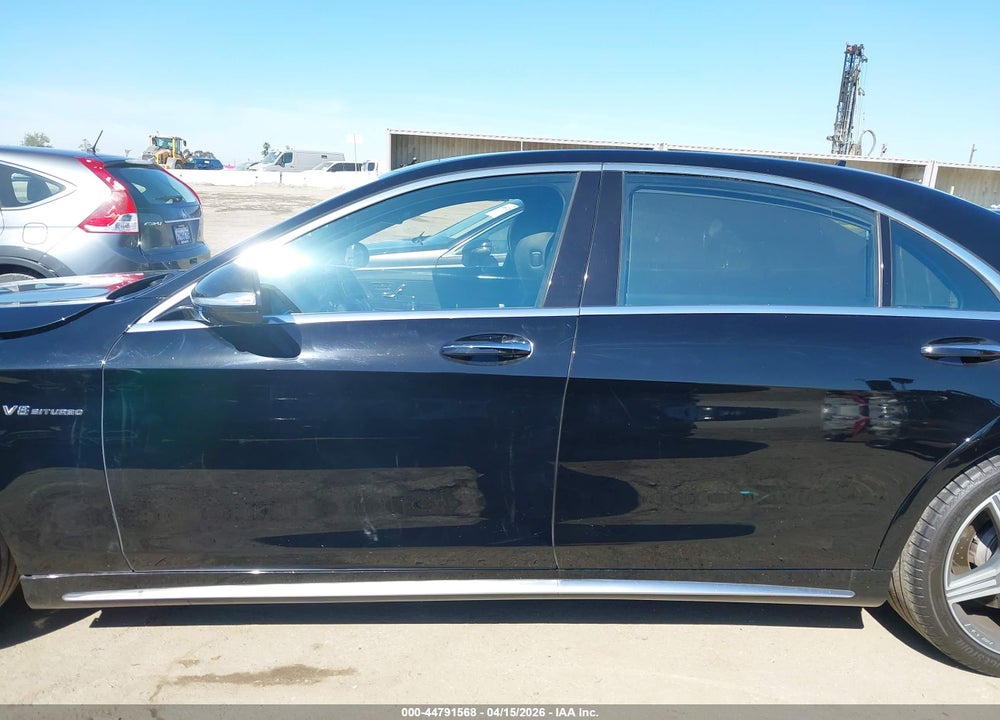 2015 MERCEDES-BENZ S 63 AMG 4MATIC VIN: WDDUG7JB4FA134637