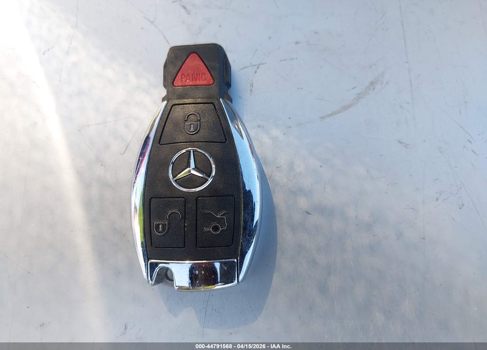 2015 MERCEDES-BENZ S 63 AMG 4MATIC VIN: WDDUG7JB4FA134637