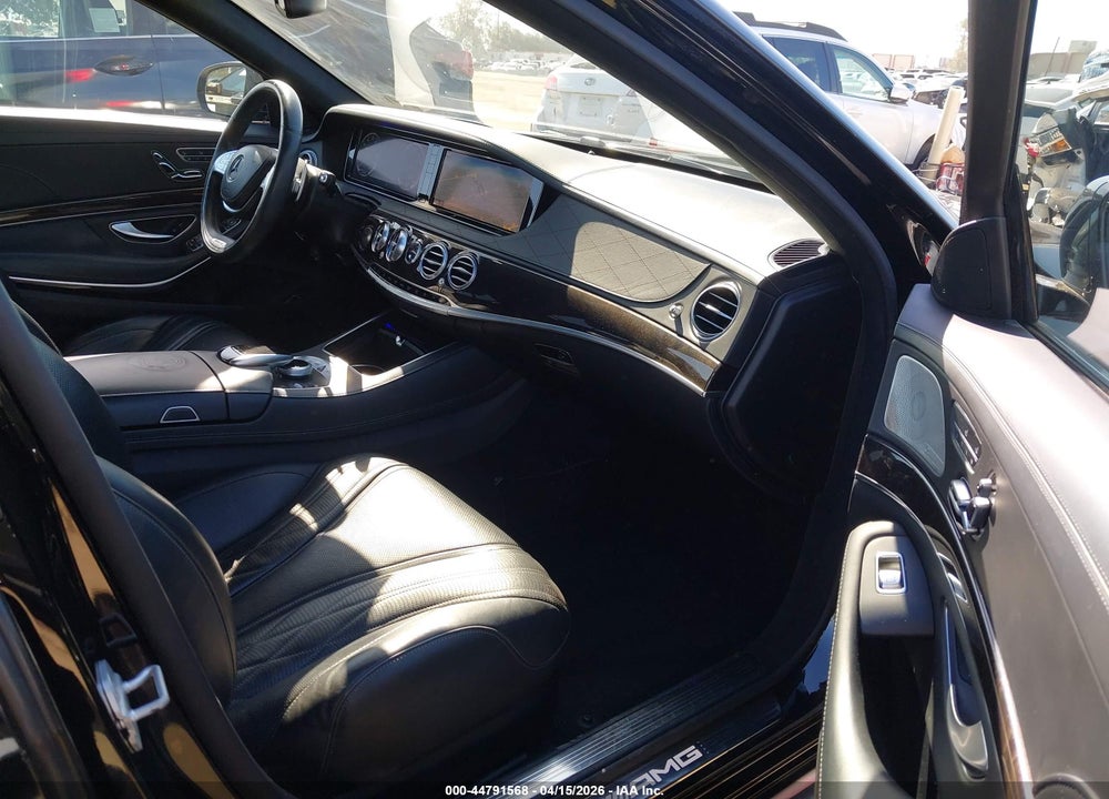 2015 MERCEDES-BENZ S 63 AMG 4MATIC VIN: WDDUG7JB4FA134637