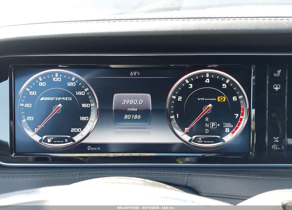 2015 MERCEDES-BENZ S 63 AMG 4MATIC VIN: WDDUG7JB4FA134637