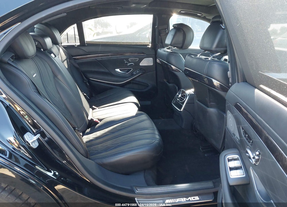 2015 MERCEDES-BENZ S 63 AMG 4MATIC VIN: WDDUG7JB4FA134637