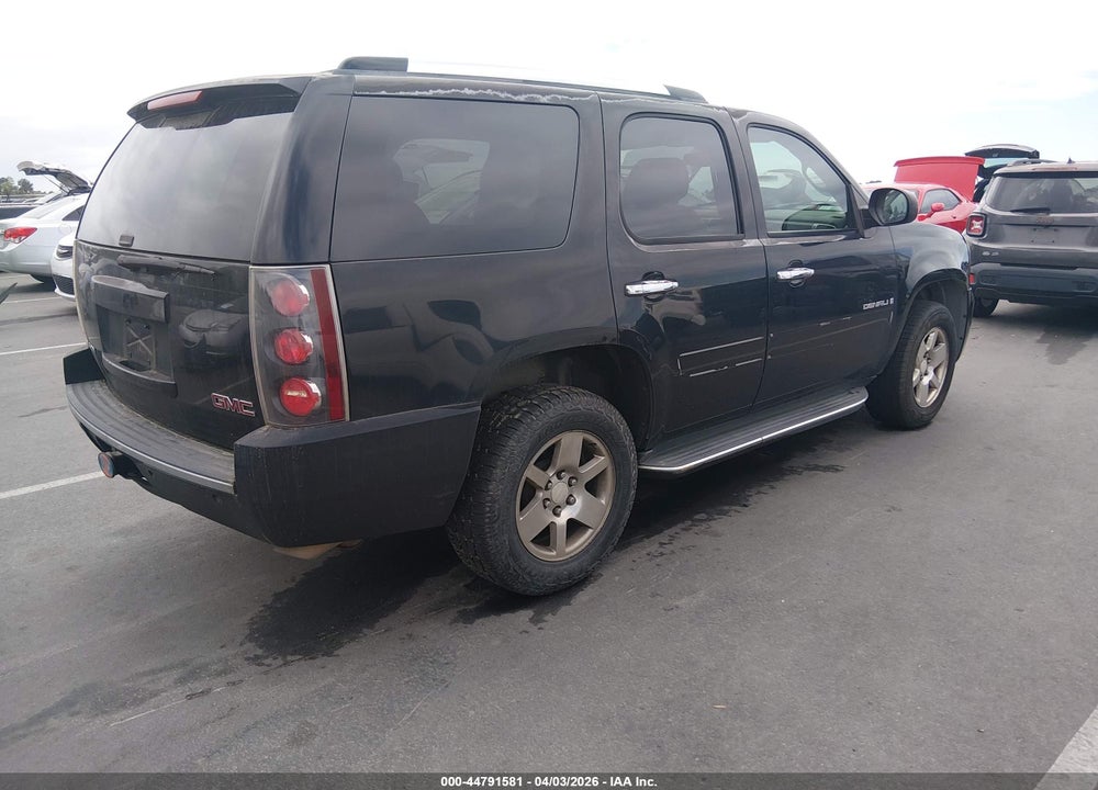 2007 GMC YUKON DENALI VIN: 1GKFK63877J212704