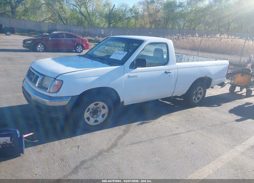 2000 NISSAN FRONTIER XE VIN: 1N6DD21S9YC400700