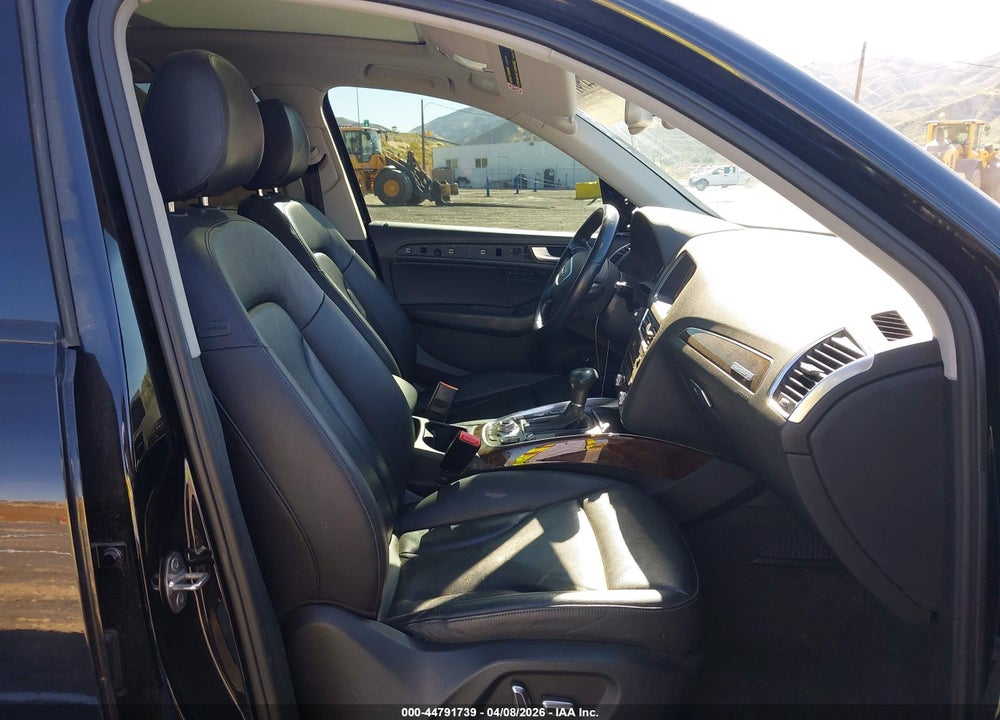 2015 AUDI Q5 2.0T PREMIUM VIN: WA1LFAFP5FA138359