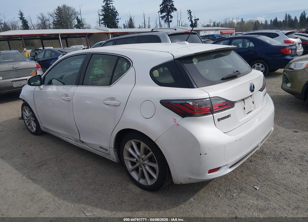 2011 LEXUS CT 200H VIN: JTHKD5BH8B2030625
