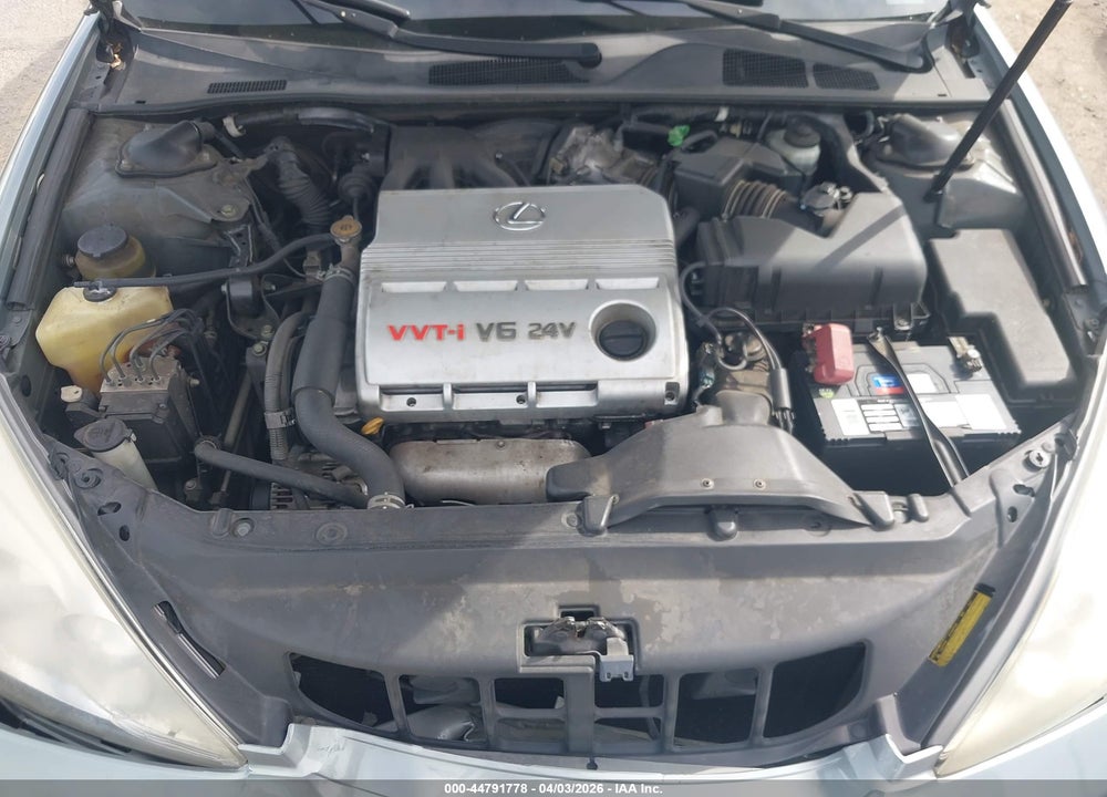 2002 LEXUS ES 300 VIN: JTHBF30G920031352