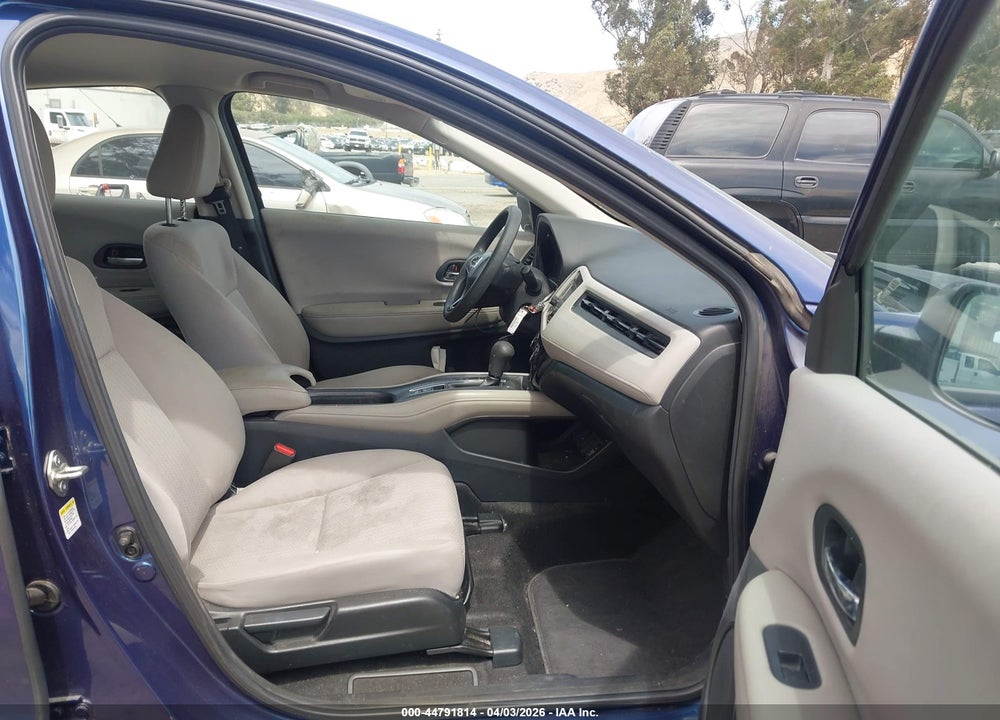 2016 HONDA HR-V LX VIN: 3CZRU5H30GM755352