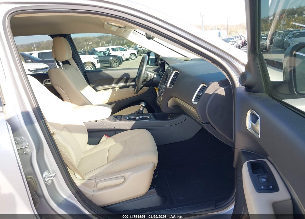 2019 DODGE DURANGO SXT AWD VIN: 1C4RDJAG2KC744410