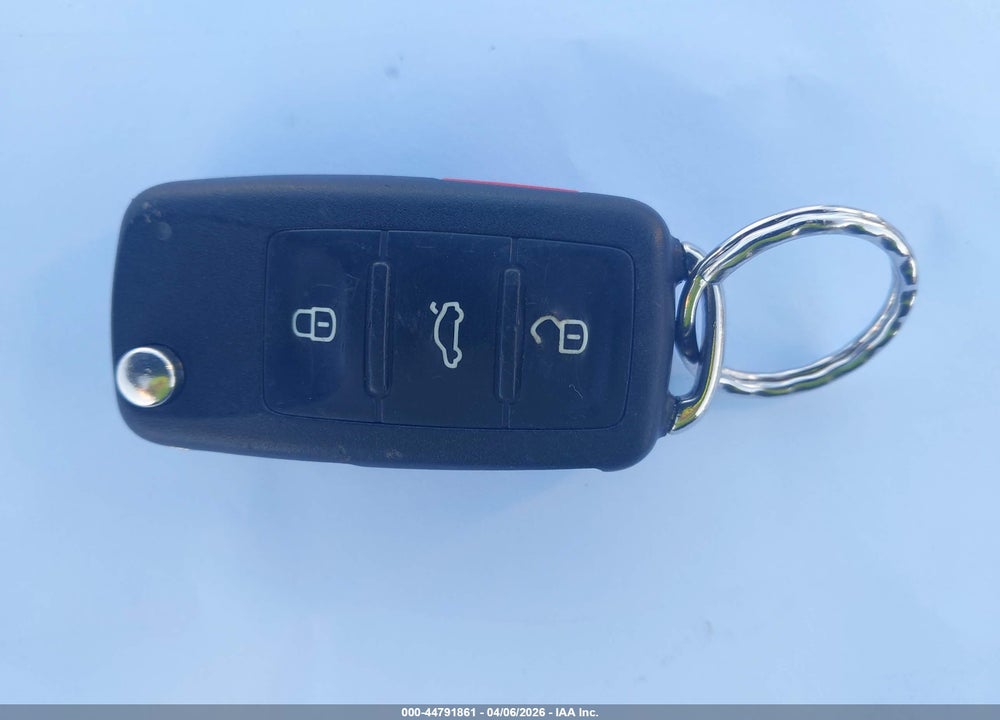 2011 VOLKSWAGEN TIGUAN SE VIN: WVGBV7AX0BW545450
