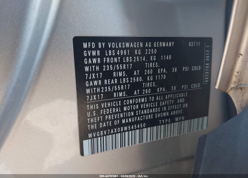 2011 VOLKSWAGEN TIGUAN SE VIN: WVGBV7AX0BW545450