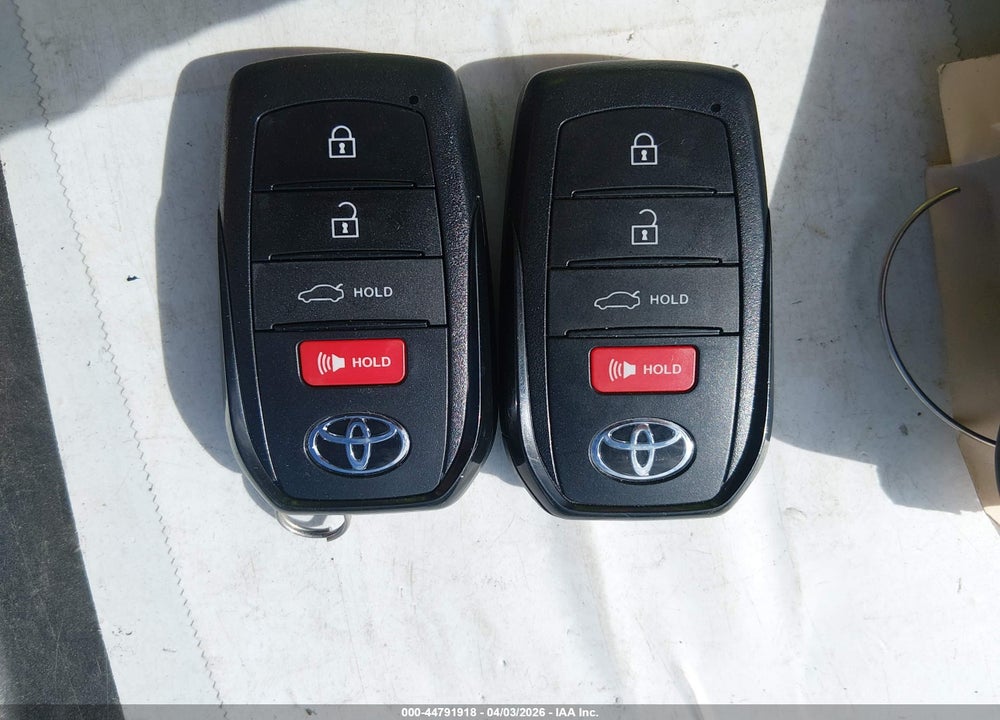 2025 TOYOTA COROLLA HYBRID LE VIN: JTDBCMFEXSJ037550