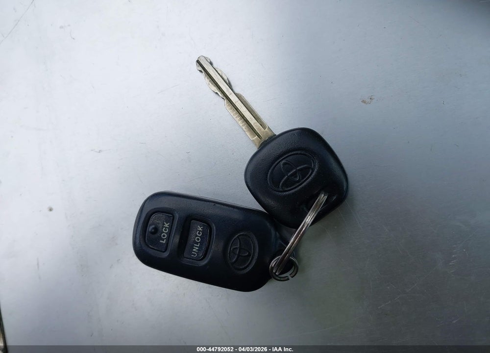 2006 TOYOTA COROLLA LE VIN: 1NXBR32EX6Z715289