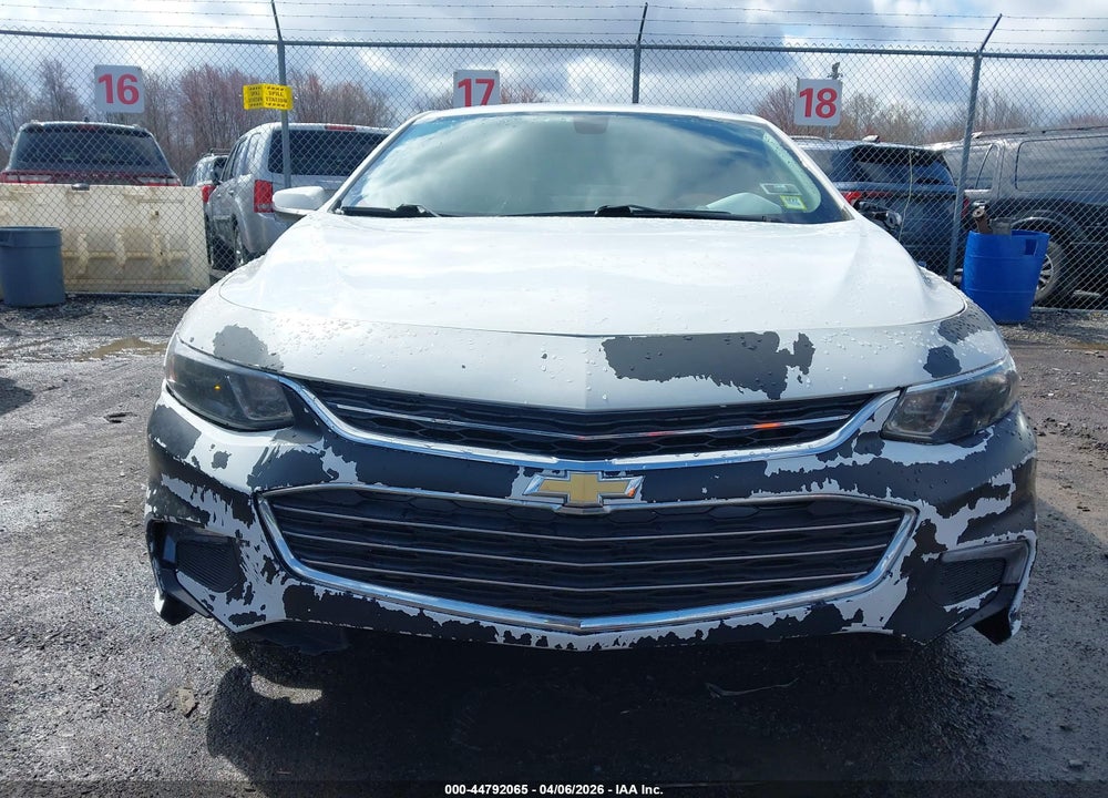 2018 CHEVROLET MALIBU LT VIN: 1G1ZD5ST8JF188211