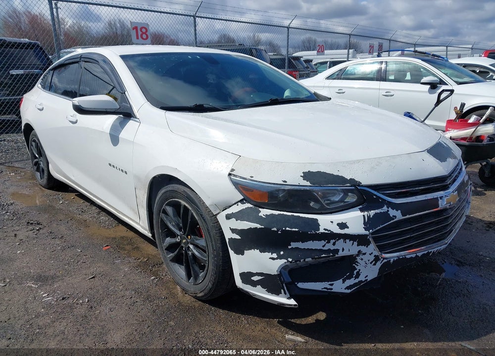 2018 CHEVROLET MALIBU LT VIN: 1G1ZD5ST8JF188211