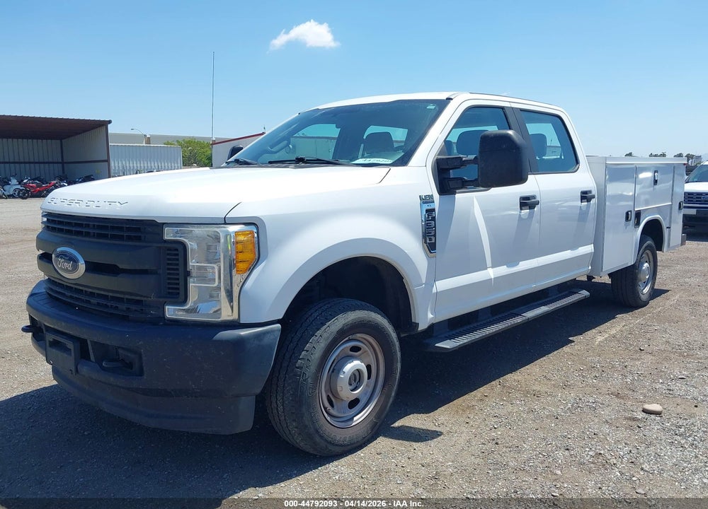 2017 FORD F-350 XL VIN: 1FD8W3B60HED72825