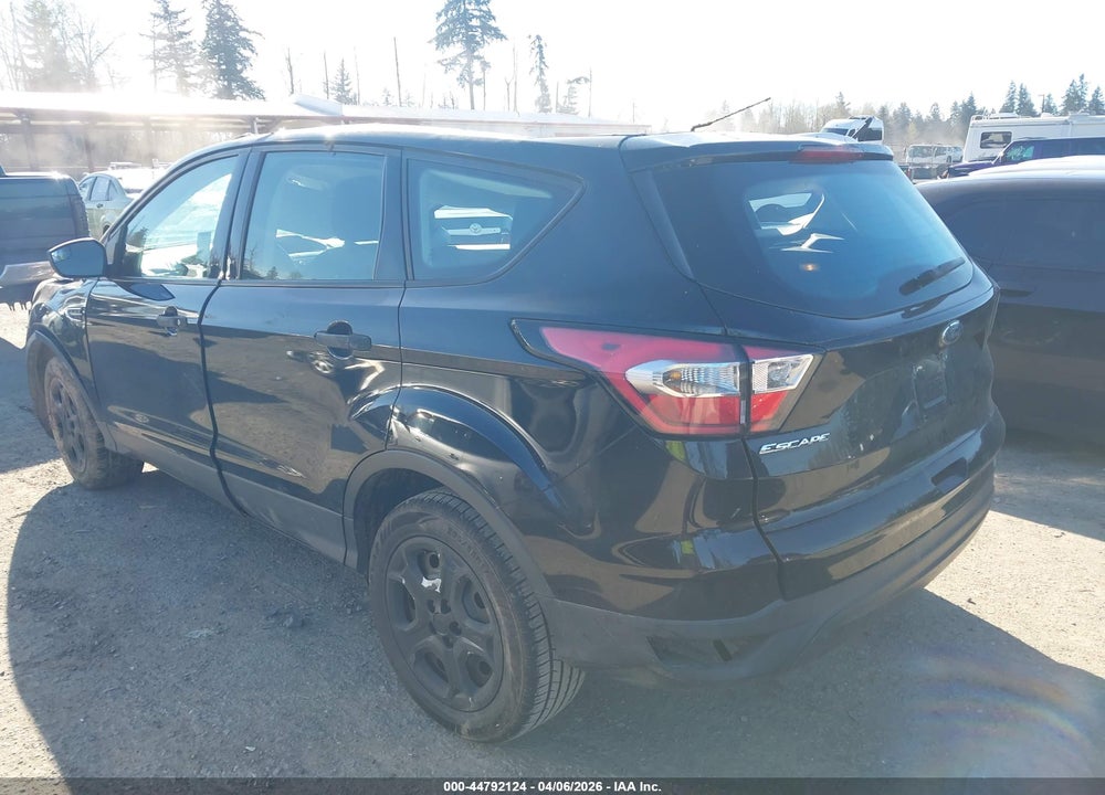 2018 FORD ESCAPE S VIN: 1FMCU0F72JUA31570