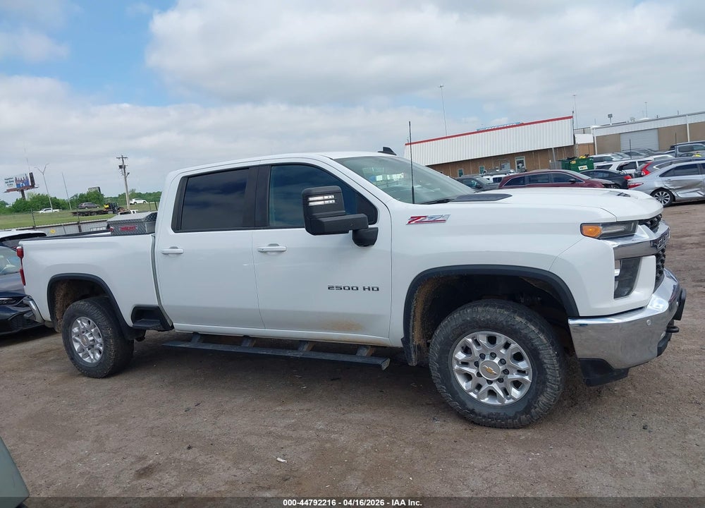 2021 CHEVROLET SILVERADO 2500HD 4WD  STANDARD BED LT VIN: 1GC1YNE76MF226613