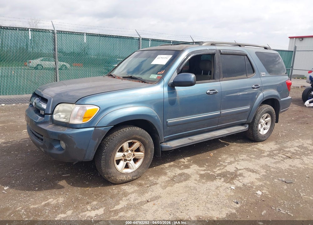 2005 TOYOTA SEQUOIA SR5 V8 VIN: 5TDBT44A15S254041