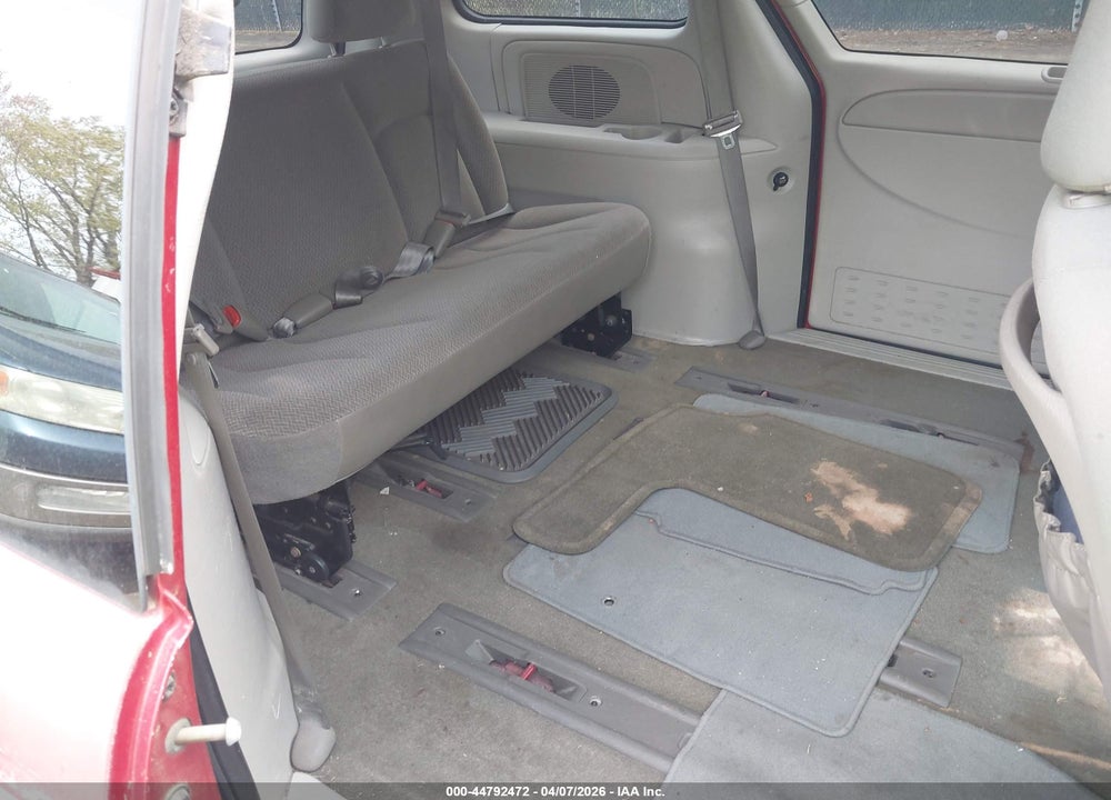 2006 CHRYSLER TOWN & COUNTRY VIN: 1A4GP45R66B748784