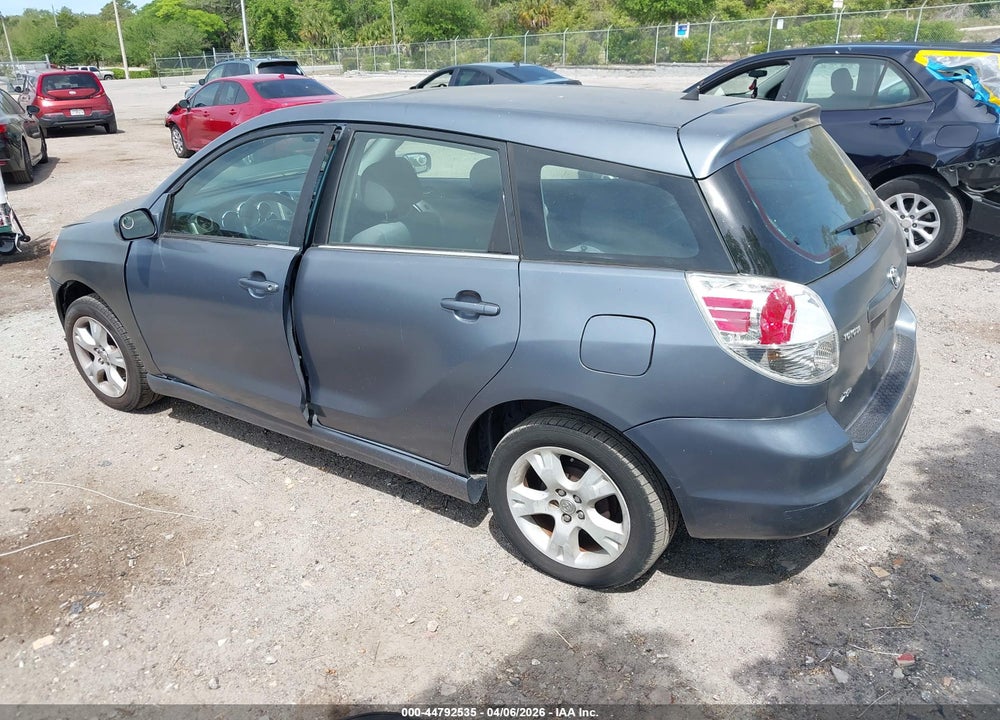 2005 TOYOTA MATRIX XR VIN: 2T1KR32E25C449167
