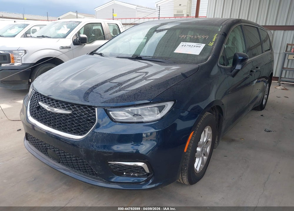 2023 CHRYSLER PACIFICA TOURING L VIN: 2C4RC1BGXPR628176