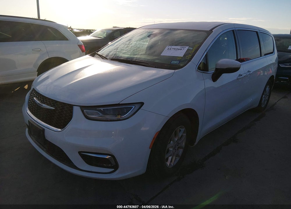 2023 CHRYSLER PACIFICA TOURING L VIN: 2C4RC1BGXPR597589
