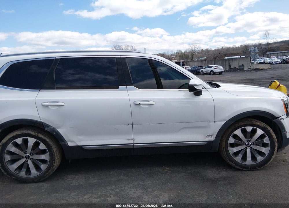 2020 KIA TELLURIDE S VIN: 5XYP64HC8LG046838
