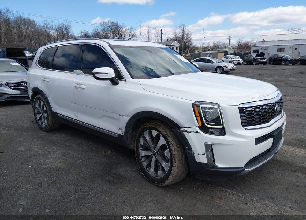 2020 KIA TELLURIDE S VIN: 5XYP64HC8LG046838
