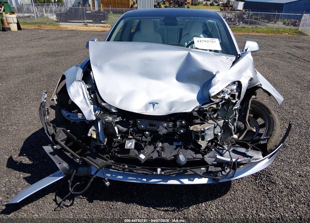 2018 TESLA MODEL 3 LONG RANGE/PERFORMANCE VIN: 5YJ3E1EB9JF097300