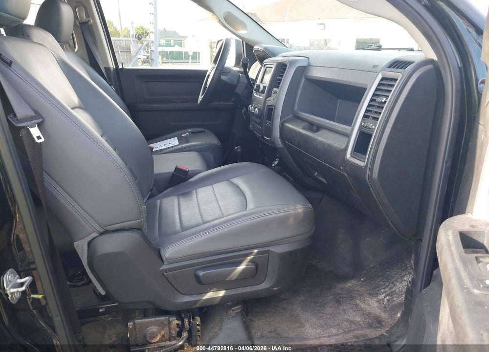 2018 RAM 3500 TRADESMAN  4X4 8' BOX VIN: 3C63RRGJXJG342811