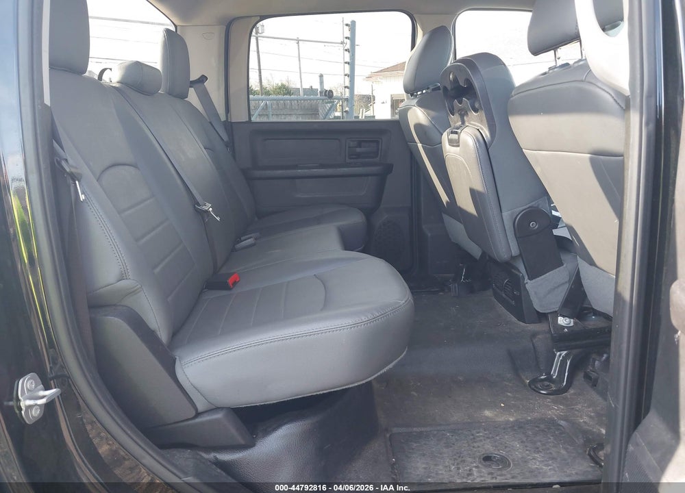 2018 RAM 3500 TRADESMAN  4X4 8' BOX VIN: 3C63RRGJXJG342811