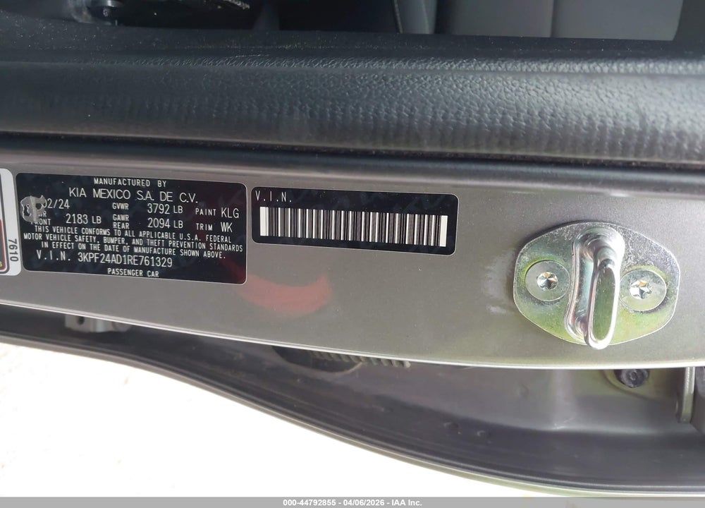 2024 KIA FORTE LXS VIN: 3KPF24AD1RE761329