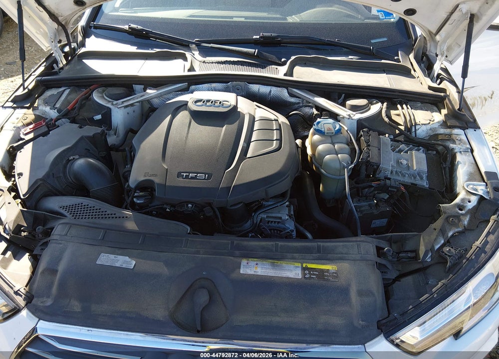 2017 AUDI A4 2.0T PREMIUM VIN: WAUENAF46HN040621