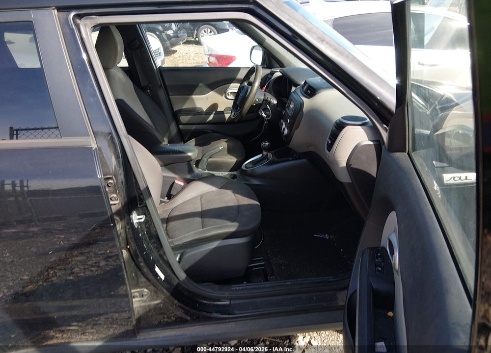 2015 KIA SOUL VIN: KNDJN2A21F7125963