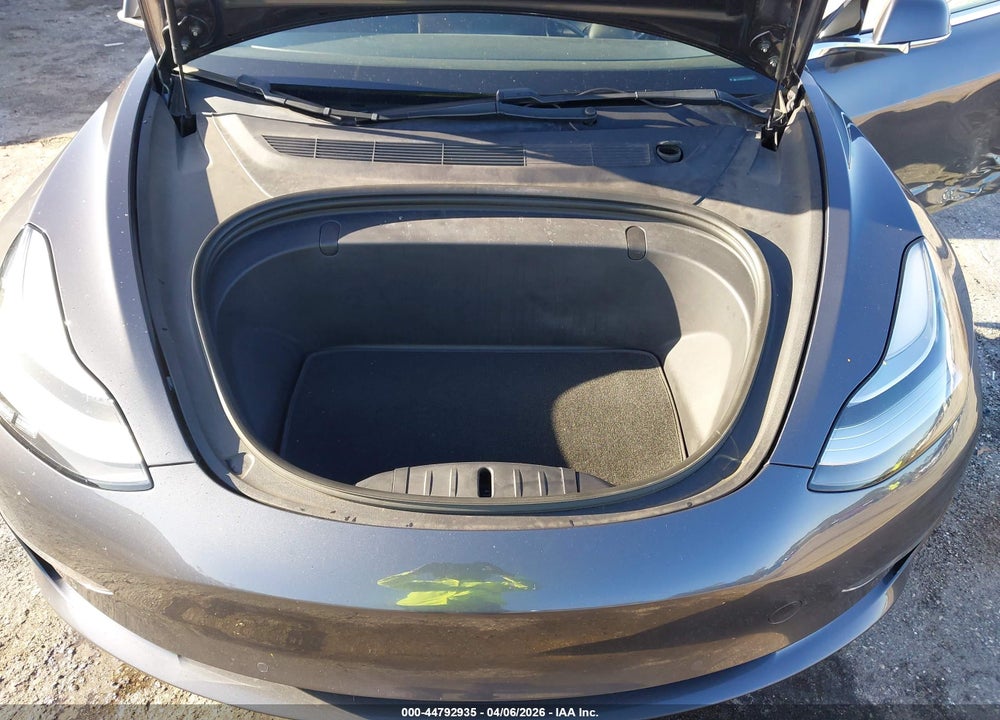 2018 TESLA MODEL 3 LONG RANGE/PERFORMANCE VIN: 5YJ3E1EB7JF083217